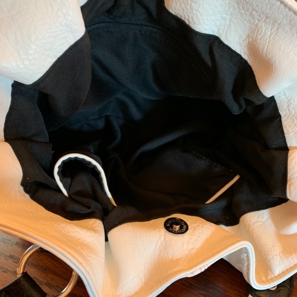 Black and White Leather Handbag with Silver-Toned Hardware - Picture 11 of 11